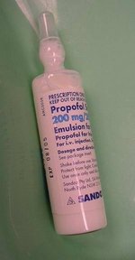 20 ml ampoule of 1% propofol emulsion